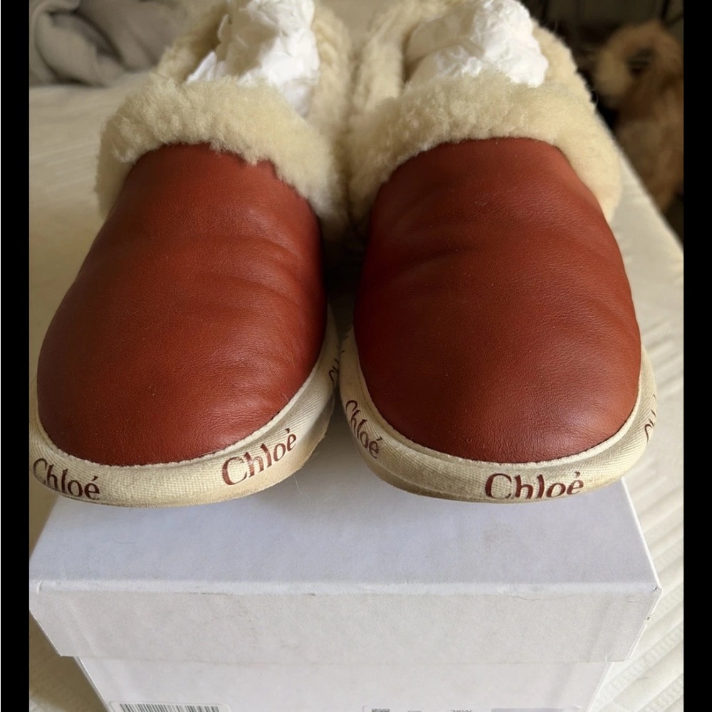 Chloe Woody closed toe shearling slipper